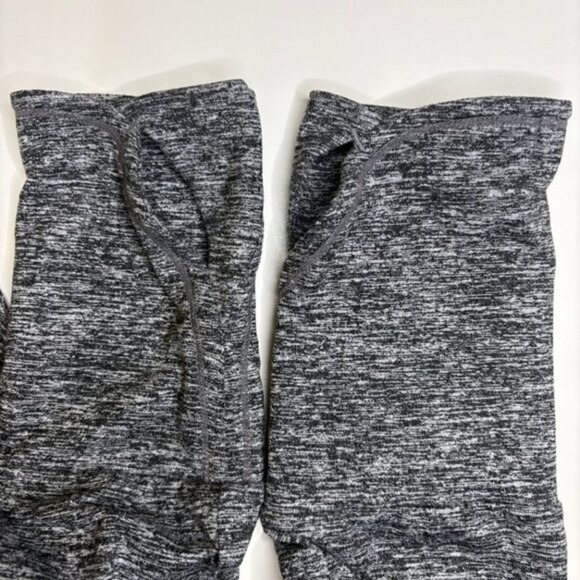 Athleta Womens Uptempo Long Sleeve Shirt Top Size Small Gray Thumb Holes Stretch - Picture 6 of 9